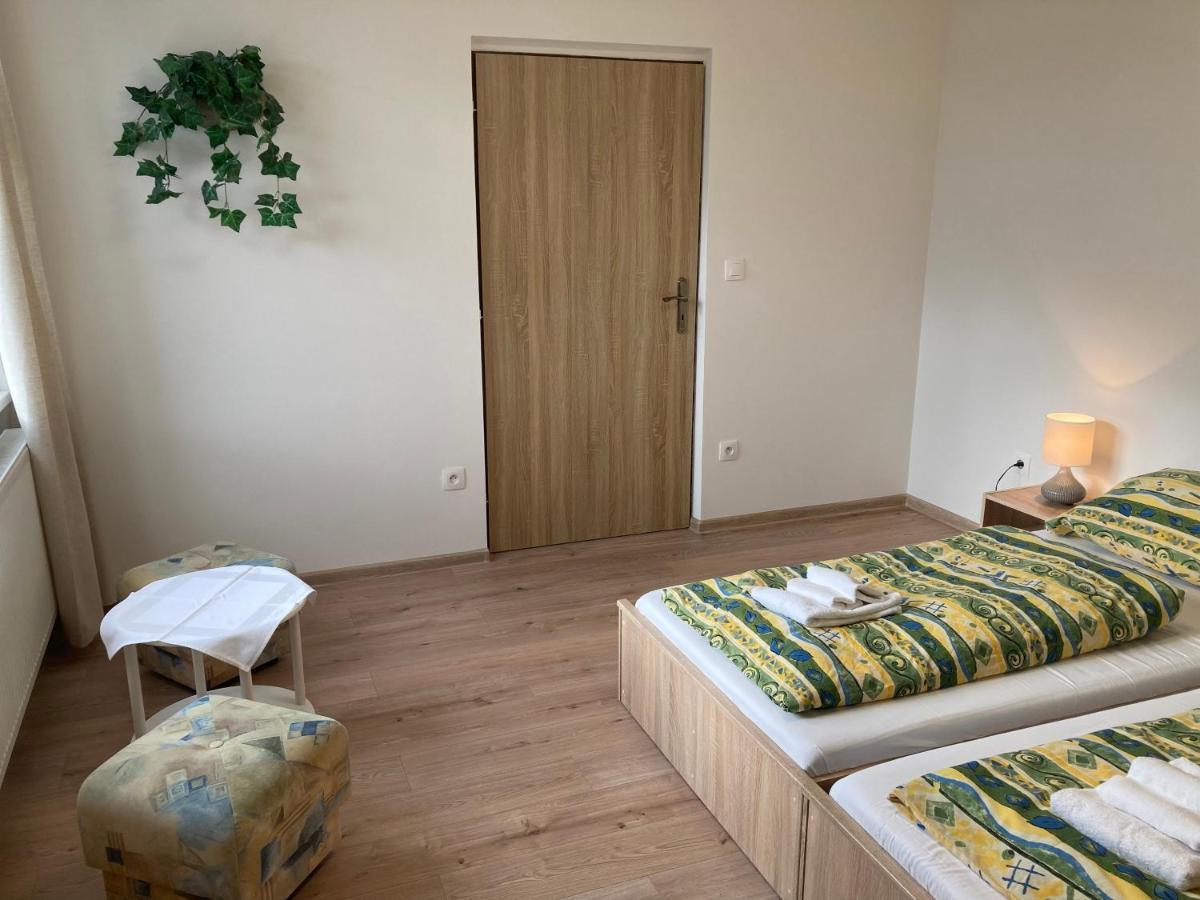 Apartmany Pod Radhostem Rožnov pod Radhoštěm Buitenkant foto